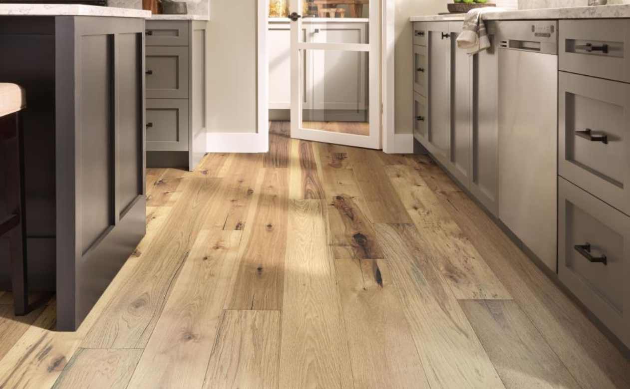 hickory hardwood in modern kitchen with door to butlers pantry